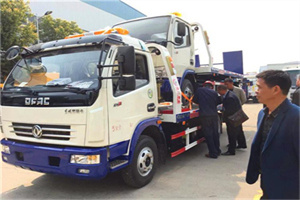 屏边汽车道路救援拖车价格